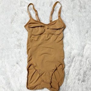 NEW Skims Seamless Sculpting Brief Bodysuit in Ochre Women’s S/M